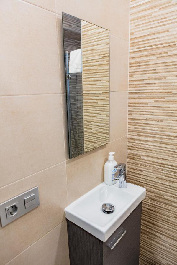 Apartment Triana เซบีญา ภายนอก รูปภาพ